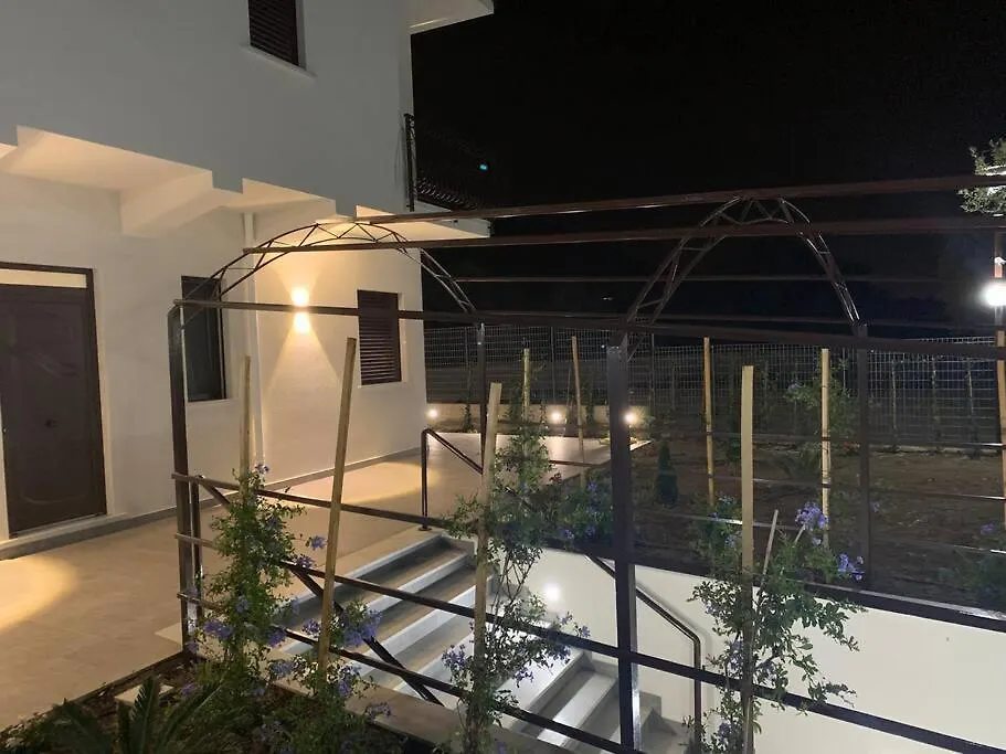 Villa Trabia Casa Bianca A Mandra Capreria Italia