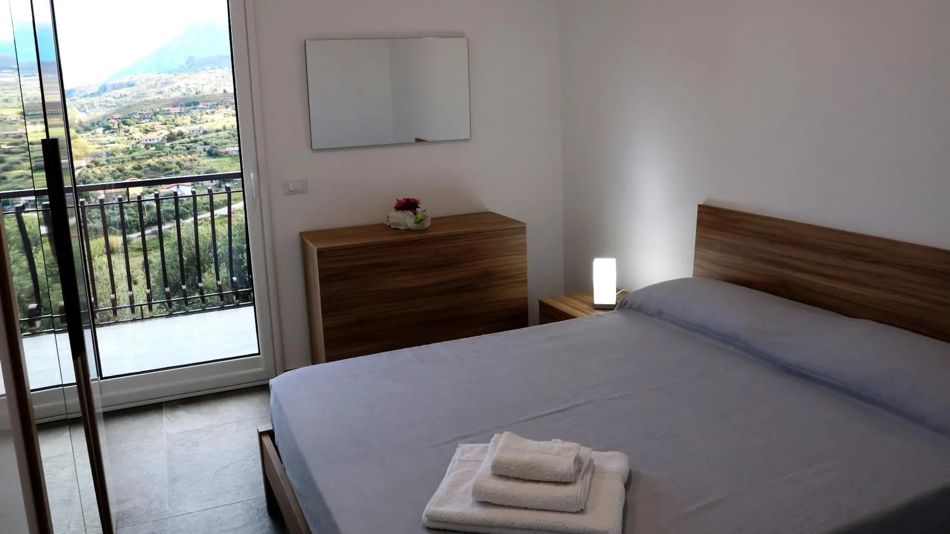 فيلا Trabia Casa Bianca A Mandra Capreria فيلة
