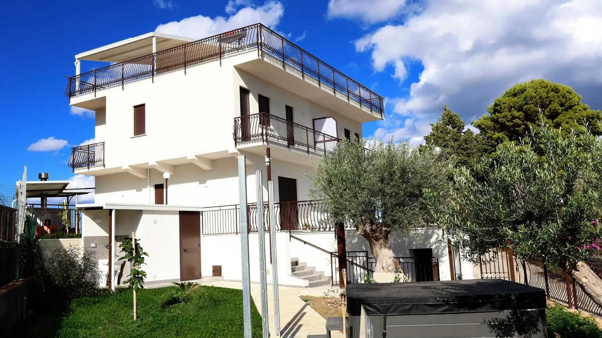 Villa Trabia Casa Bianca A Mandra Capreria